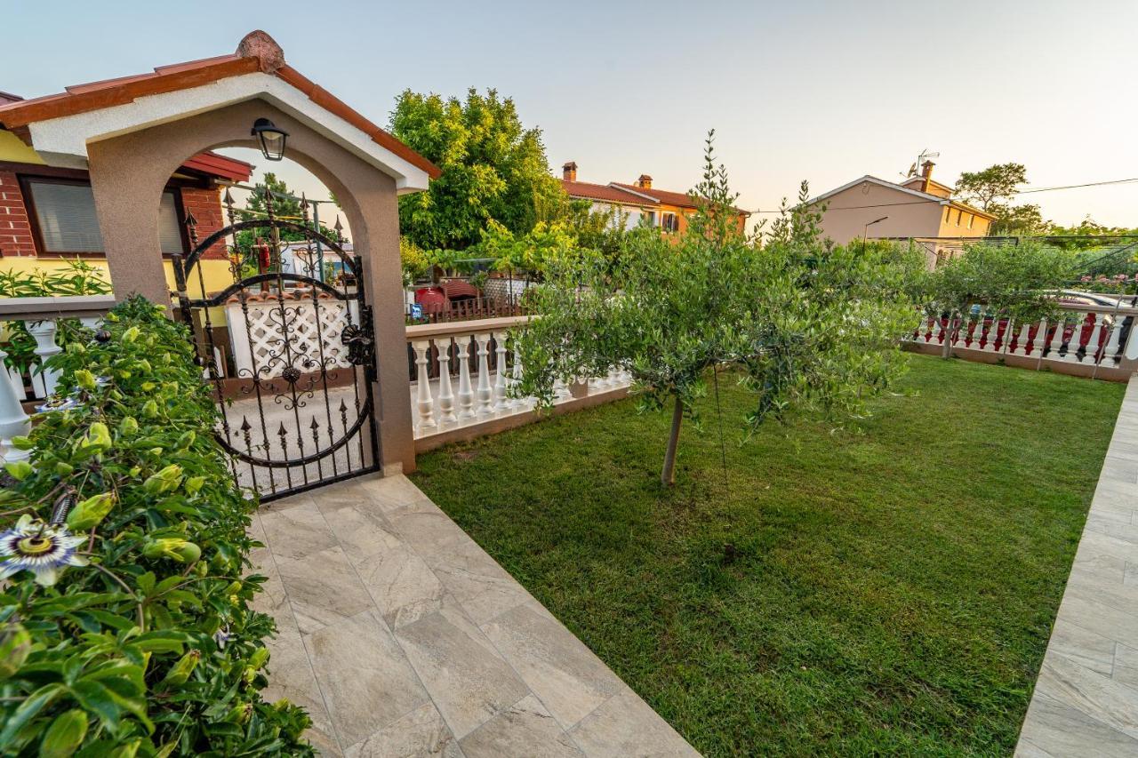 Apartment Suncica بولا المظهر الخارجي الصورة