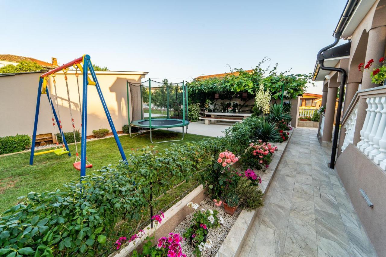 Apartment Suncica بولا المظهر الخارجي الصورة