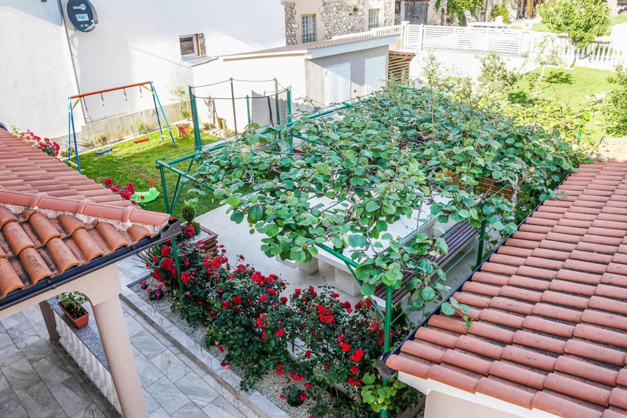 Apartment Suncica بولا المظهر الخارجي الصورة