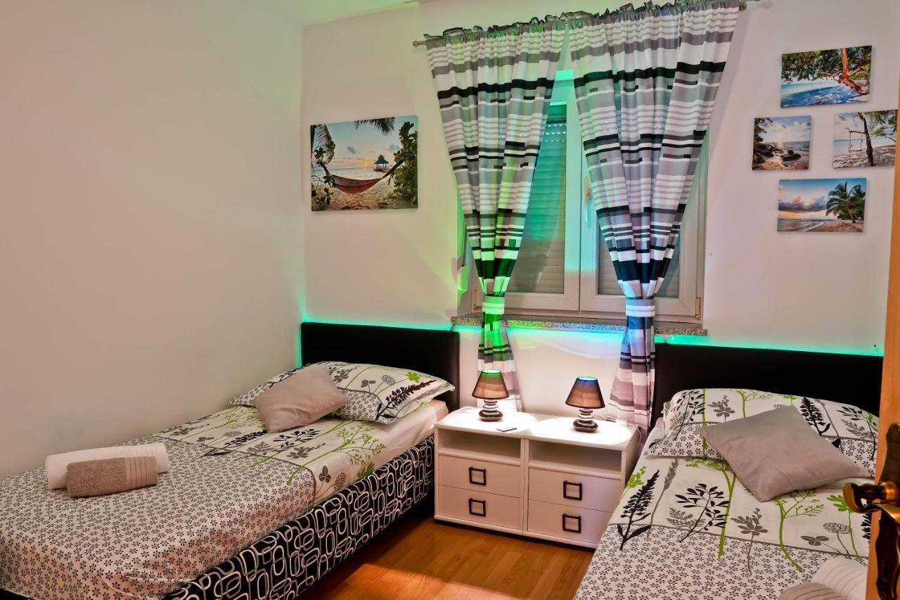 Apartment Suncica بولا المظهر الخارجي الصورة