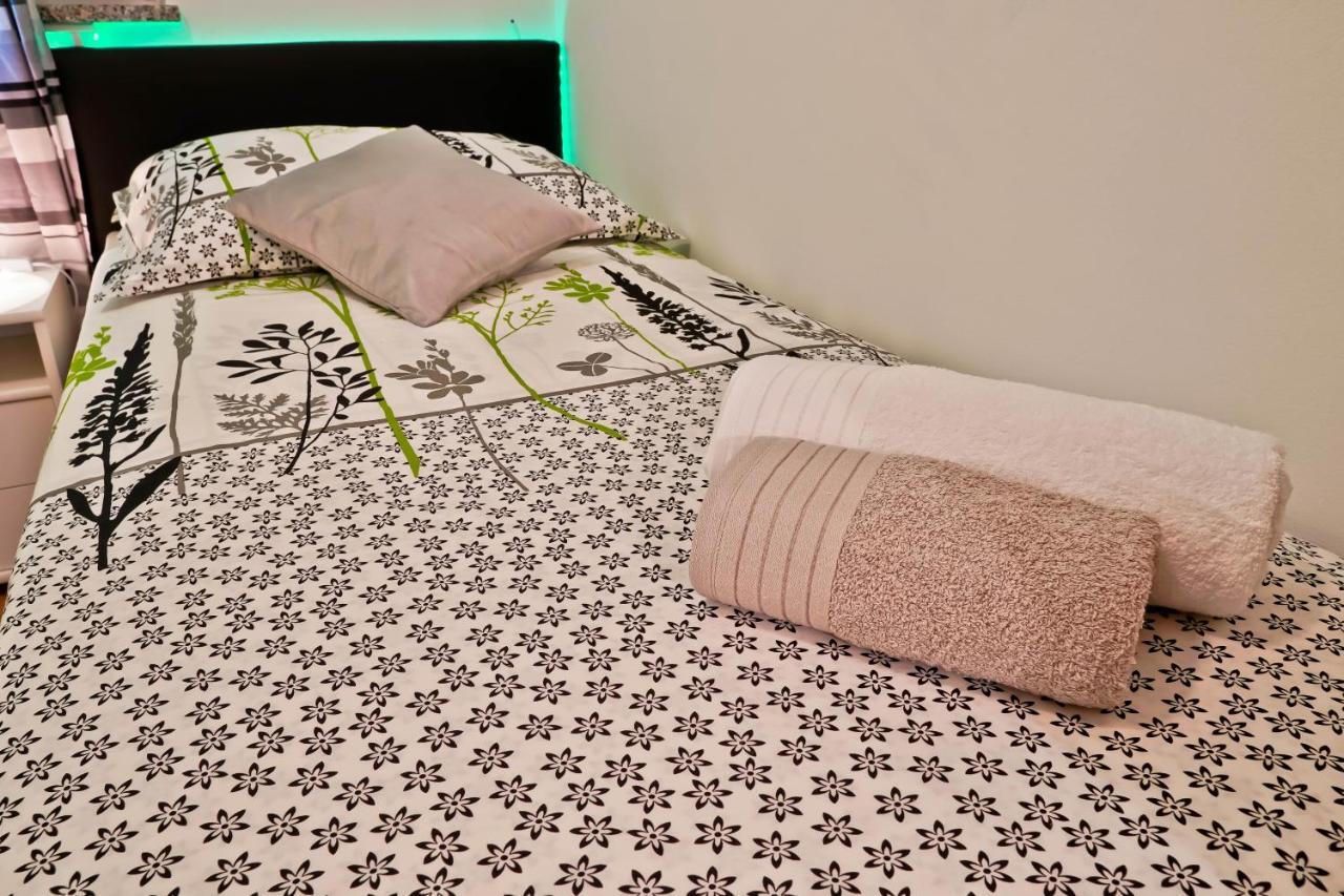 Apartment Suncica بولا المظهر الخارجي الصورة